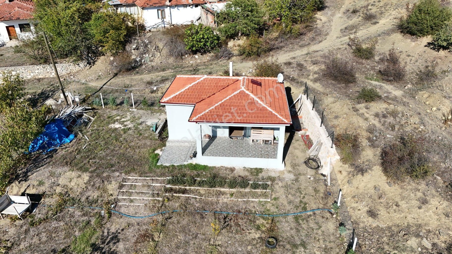 Amasya Merkez Mahmatlar Köyü Satılık Köy Evi SAHİBİNDEN SATILIK MÜSTAKİL ARSA VE EVİ