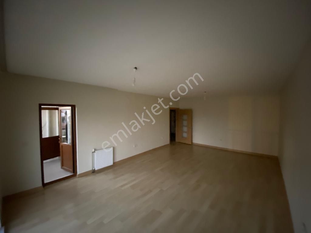 Afyonkarahisar Merkez Kanlıca Satılık Daire KANLICA TOKİDE 3+1 147 M2 Daire