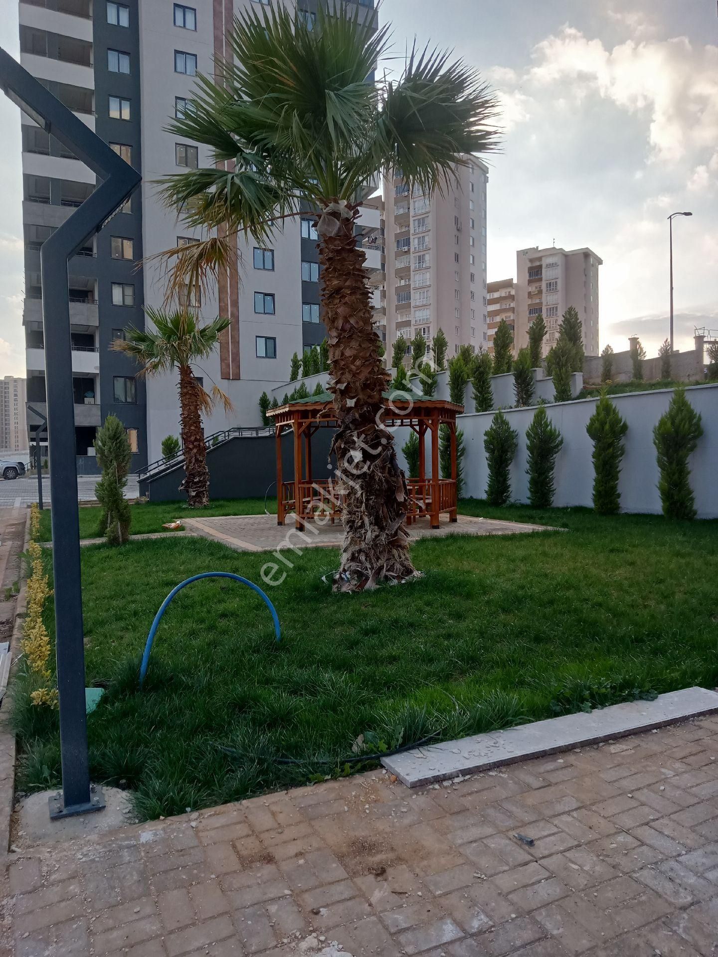 Şahinbey Beştepe Kiralık Daire  KİRALIK 2.5+1 YERDEN ISITMALI SIFIR GÖBEK KAT 12/8 KATI OTURULMAMIŞ