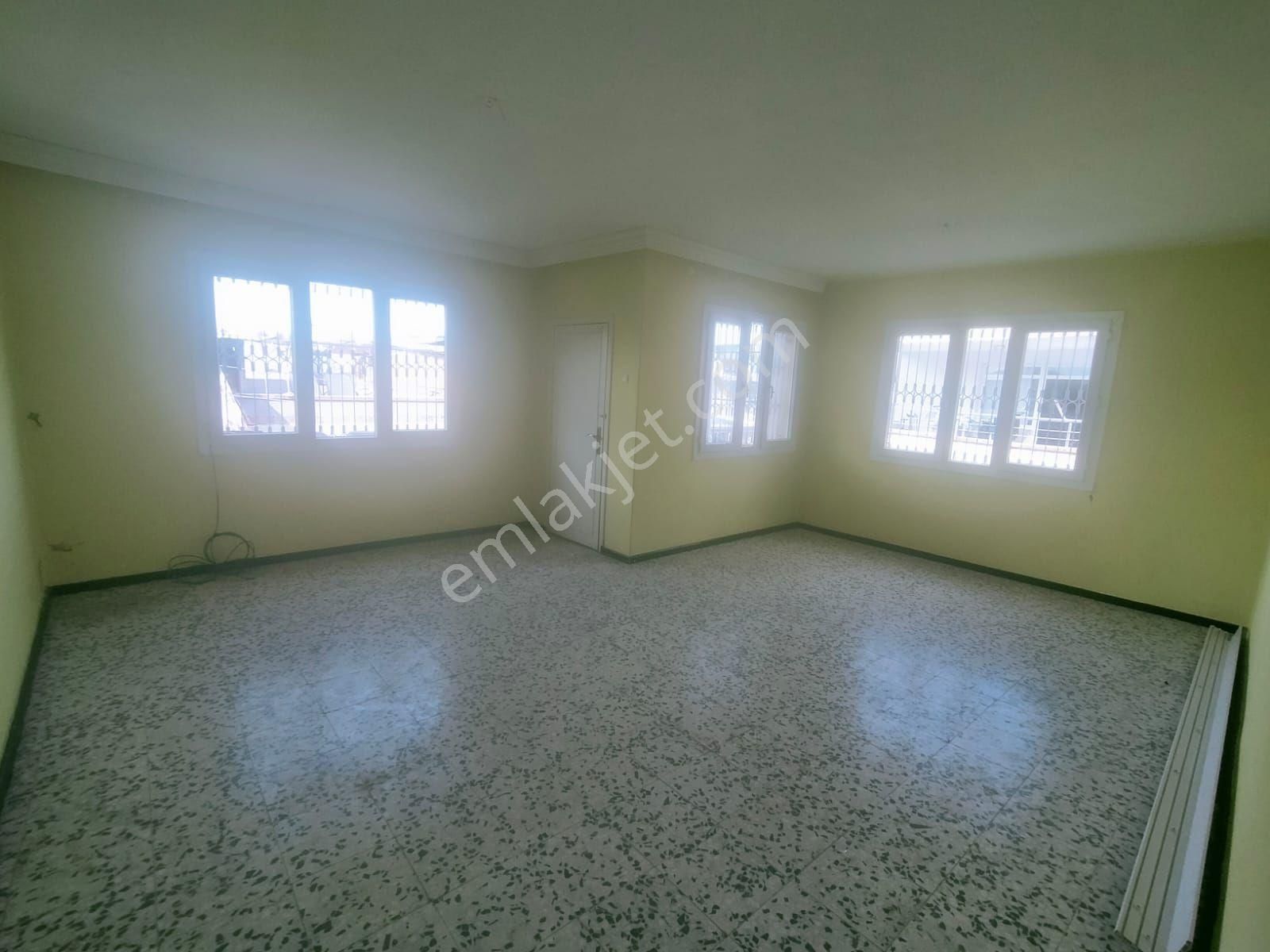 Çelebi Gayrimenkul'den Satılık Uygun Fiyata Daire - Görsel 3