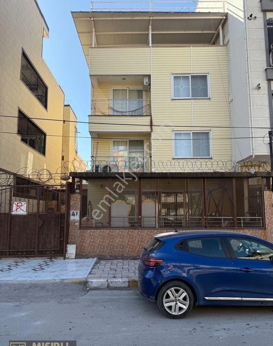 İskenderun Pirireis Satılık Müstakil Ev Mısırlı Gayrimenkul'den Satılık 3 Katlı Pirireis Mah. 5+1 Triblex Daire