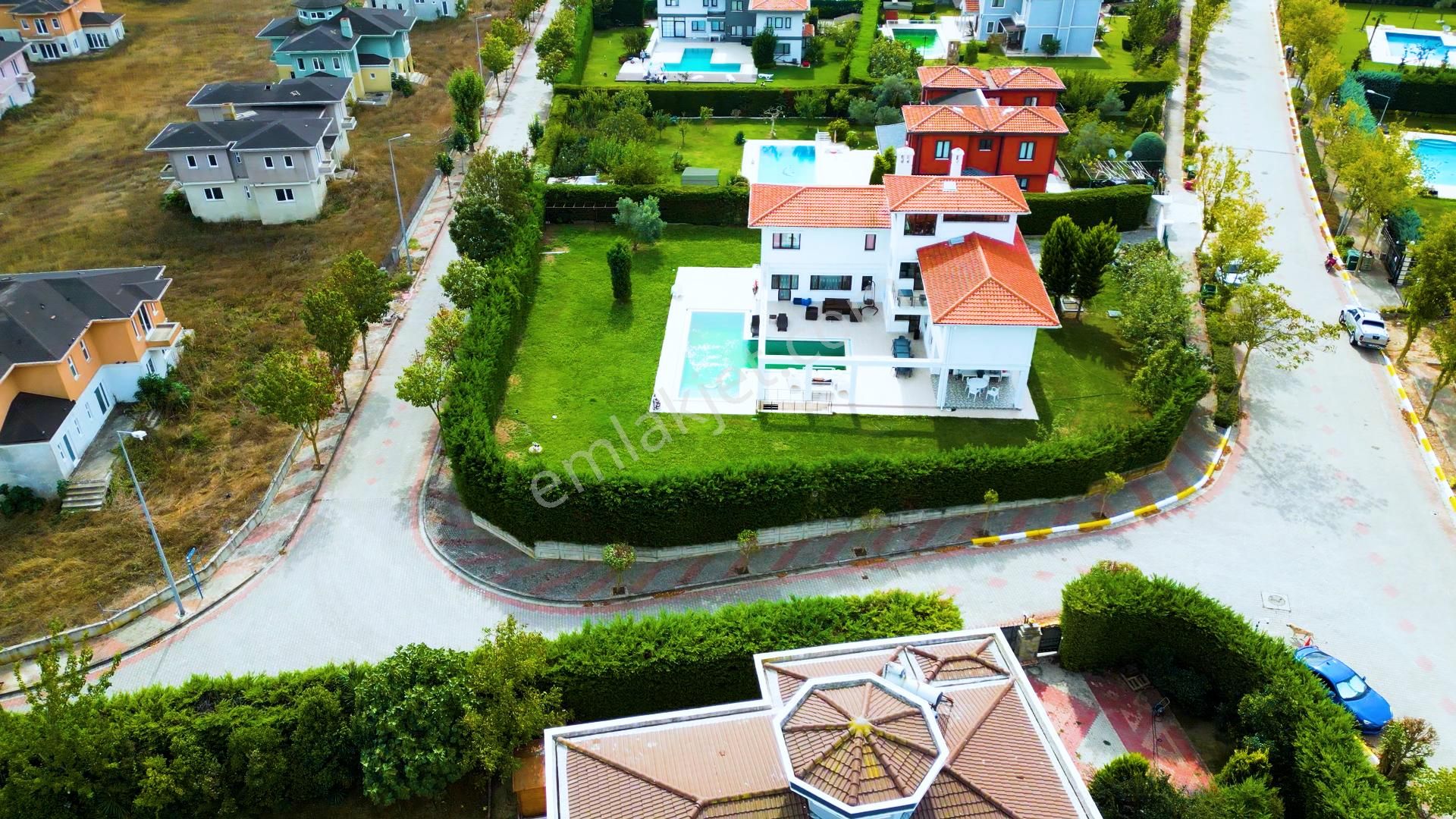 Tepekent L Tipi Oturuma Hazır Köşe Konumlu Satılık Müstakil Villa - Görsel 22