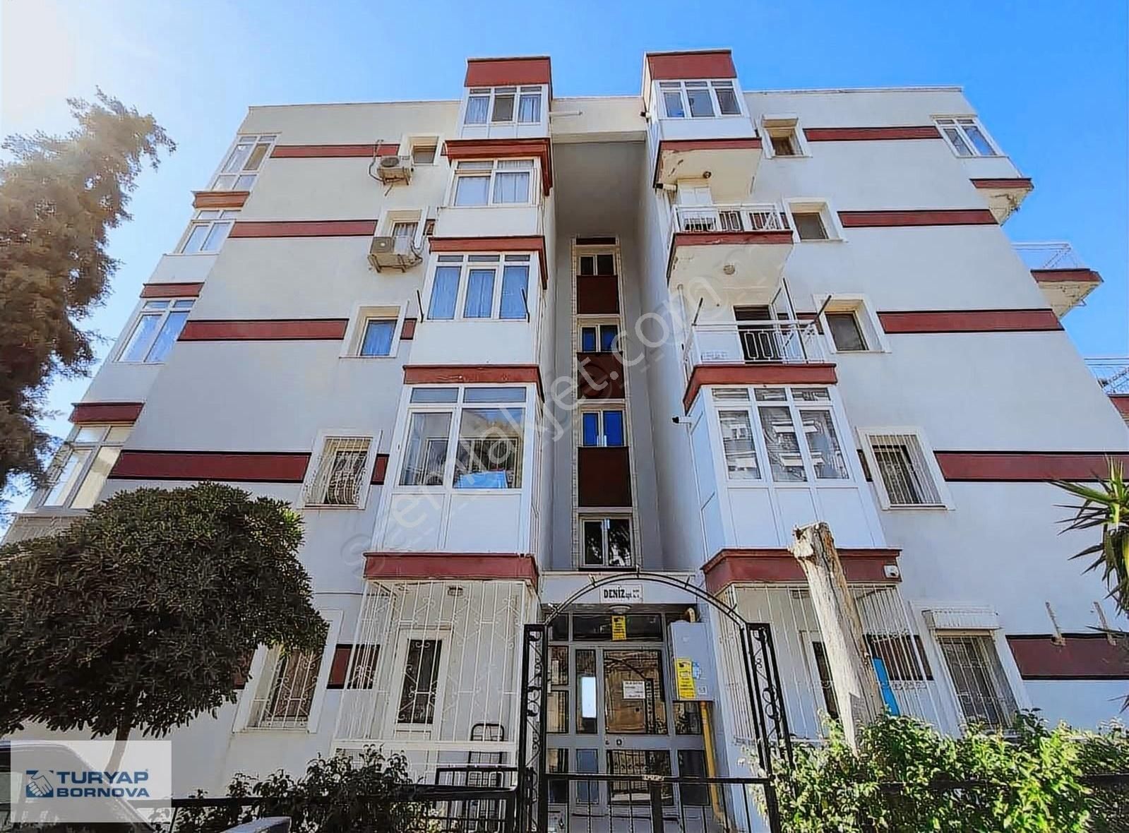 Çiğli Evka-5 Satılık Daire Çiğli Evka 5 te Satılık 1 + 1 kapalı mutfak daire