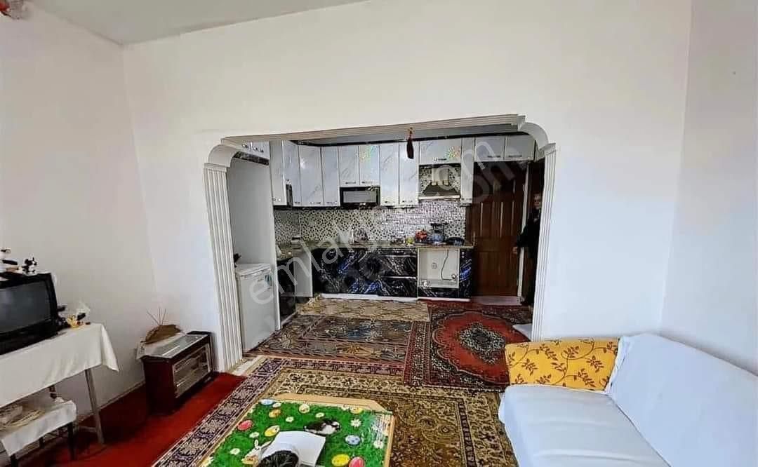 Nazilli Şirinevler Satılık Daire MASRAFSIZ 2+1 FIRSAT DAİRE VE ÜSTÜNDEKİ ÇATI KATI