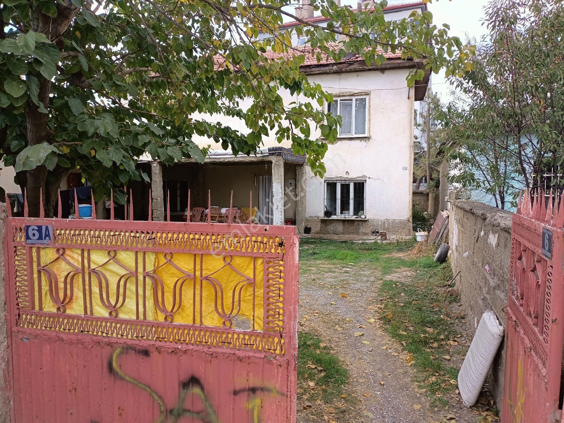 Tunçez Gm Bahçeli Satılık Dubleks Müstakil 310 M2 Arsa İçinde - Görsel 10