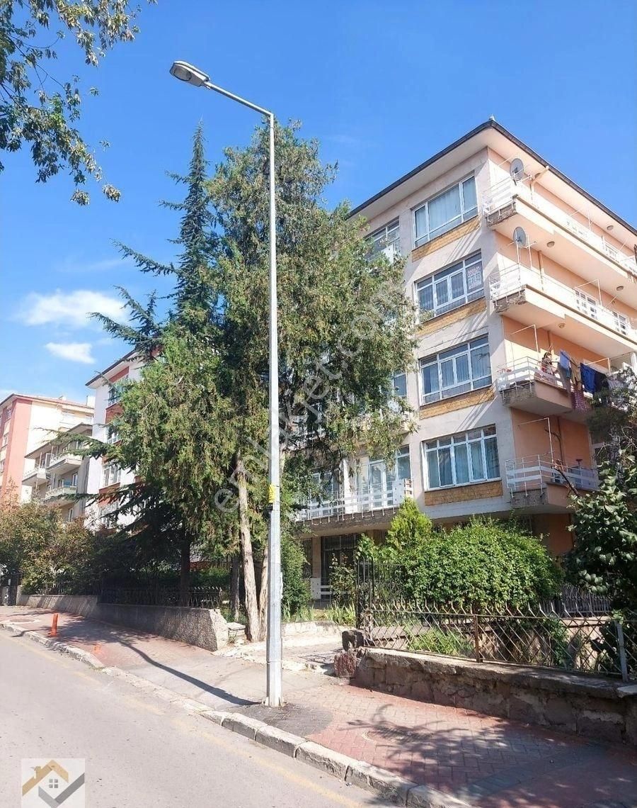 Çankaya Ön Cebeci Satılık Daire KOLEJ SAMUR SOK 3+1 2.KAT ÖN CEPHE OTOPARKLI SATILIK DAİRE