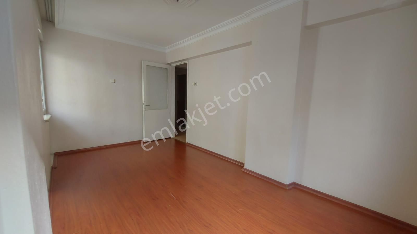 Yunusemre Merkez Efendi Kiralık Daire  UZUN EMLAK'TAN MALTA PARKI CADDE ÜZERİ KİRALIK 3+1