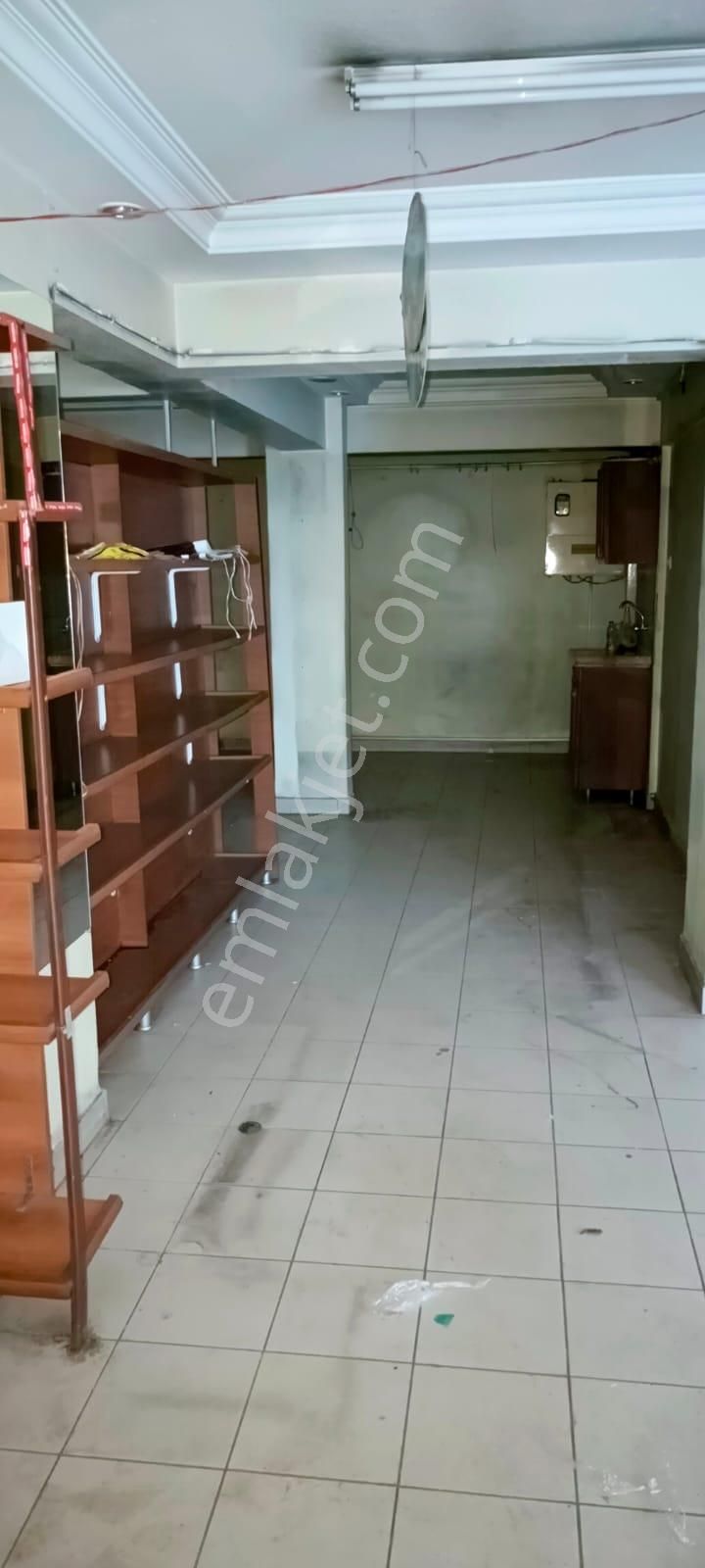 Bursa İpekçilik Caddesinde 100 M2 Dükkan Kiralık - Görsel 3