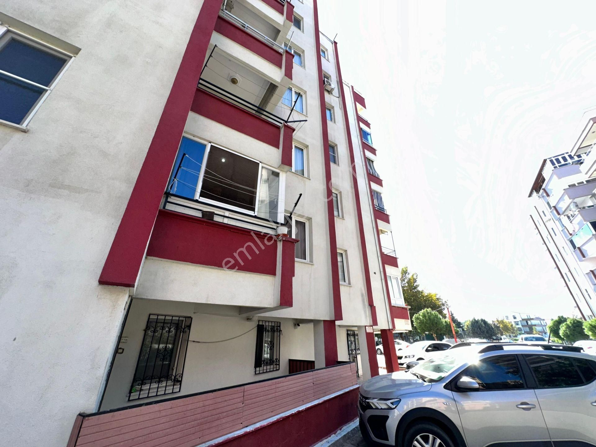 Edremit Soğanyemez Satılık Daire  EDREMİT DE 3+1 ASANSÖRLÜ SATILIK DAİRE