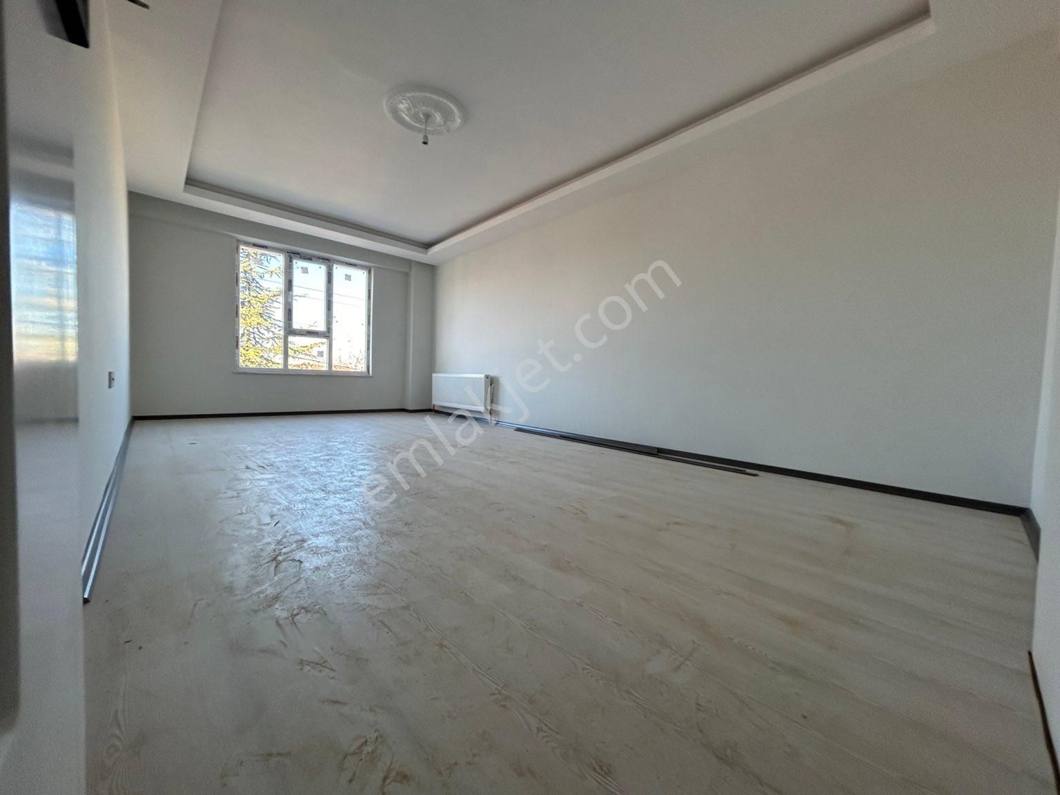 Odunpazarı Erenköy Satılık Daire  ERENKÖY MAH. ARABACILAR BULVARI YAKINI 3+1 140M2 FIRSAT DAİRE