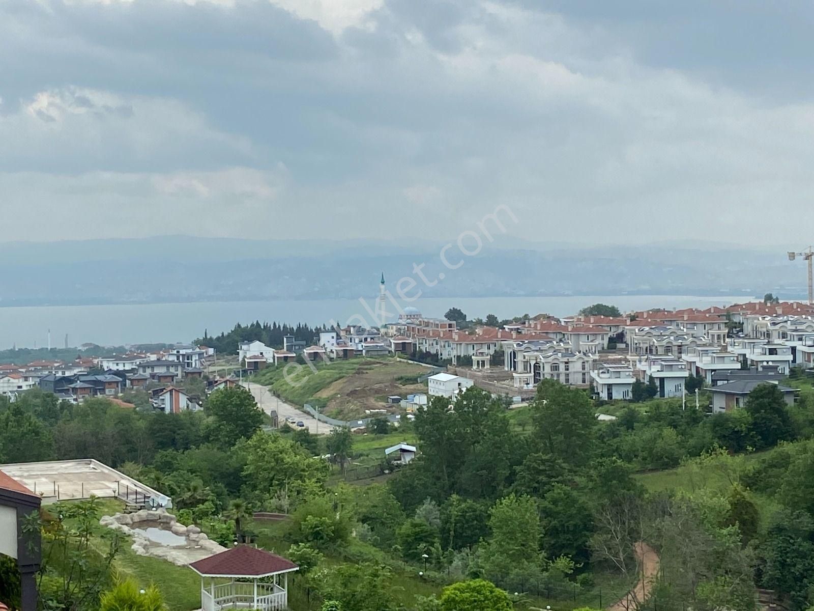 Başiskele Damlar Kiralık Villa Deniz Manzaralı Kiralık İkiz Villa