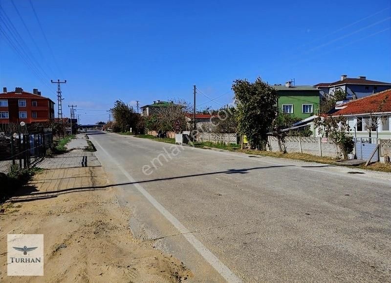 Kapaklı Pınarca Satılık Ticari İmarlı Turhanlar'dan Pınarça'da Cadde Cephe İçinde Ev İle Beraber Arsa