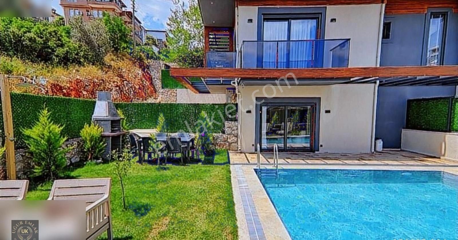 Fethiye Patlangıç Satılık Villa ACİL FETHİYE PATLANGIÇ KARAÇULHADA 4+1HAVUZLU İKİZ VİLLA