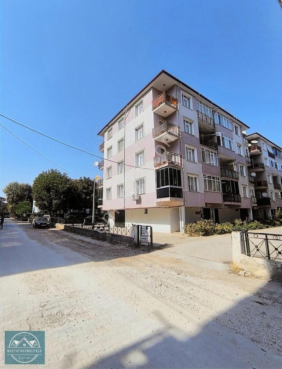 Mustafakemalpaşa Cumhuriyet Satılık Daire M.K.PAŞA GAYRİMENKULDEN ETİ BANK YANI 3+1 SATILIK DAİRE