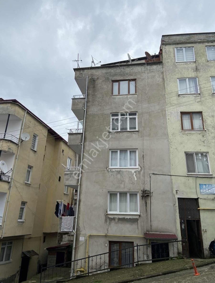 Giresun Merkez Fevzi Çakmak Satılık Daire GİRESUN AKSU EMLAK FEVZİ ÇAKMAK MAHALLESİNDE SATILIK 3+1 DAİRE