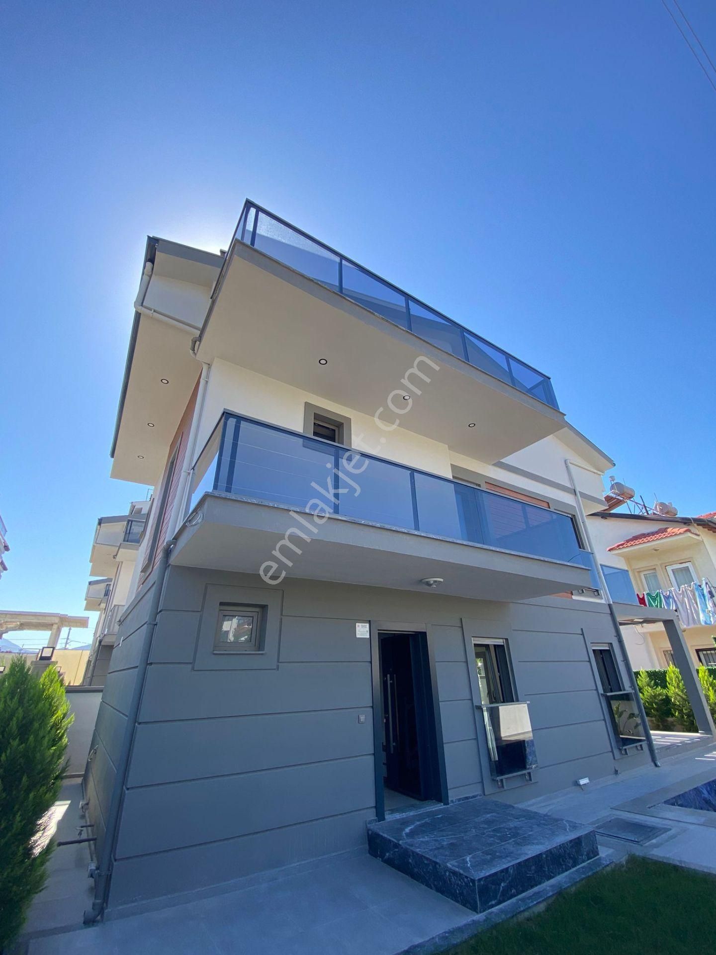 Fethiye Akarca Satılık Villa  PARS GAYRİMENKULDEN FETHİYE AKARCA MAH. SATILIK 4+1 VİLLA