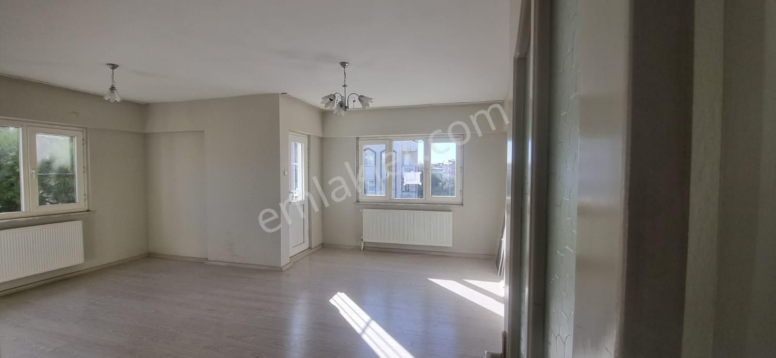 Nazilli Altıntaş Kiralık Daire  Tombul Emlaktan  Zafer Mahallede 3+1 Kiralık Daire