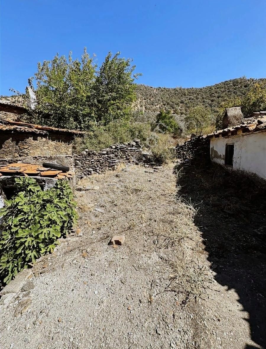 Milas/selimiye De Ulaşımı Kolay Selimiye'ye 5 Dk Ev Ve Arsası - Görsel 4