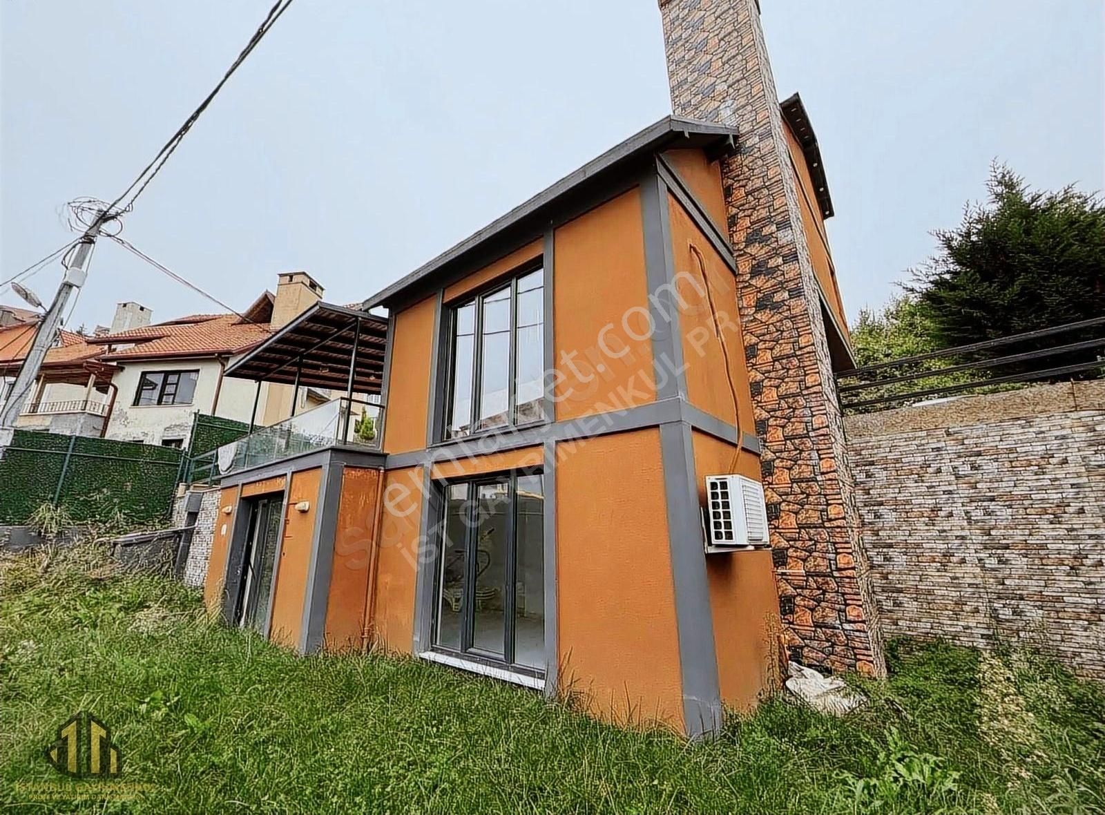 Karamürsel Çamçukur Satılık Villa KARAMÜRSEL ÇAMÇUKUR'DA SİTE İÇİ 5+2 561 m2 ARSALI MÜSTAKİL VİLLA