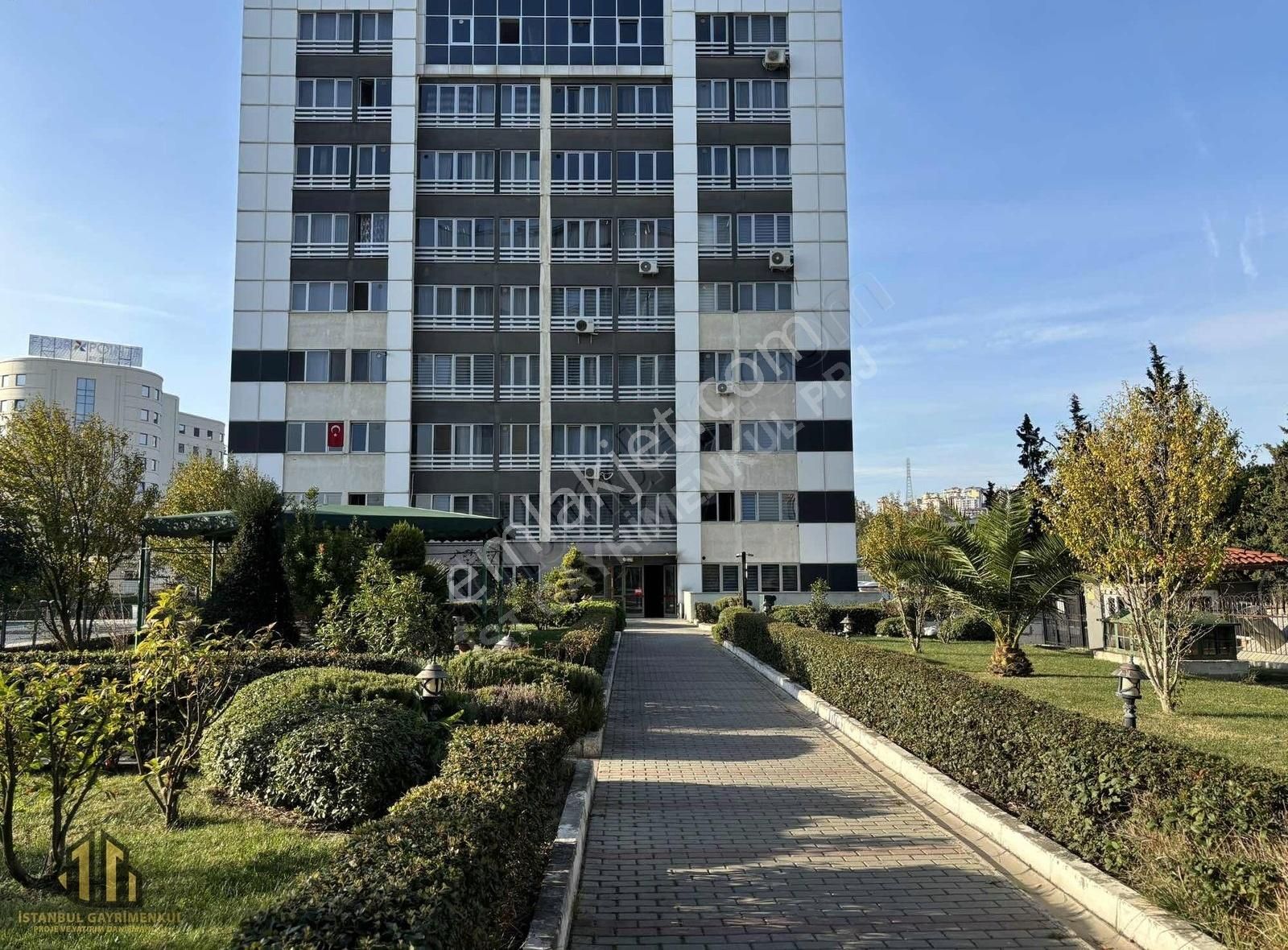 Pendik Fevzi Çakmak Kiralık Daire MARMARA ROYAL SİT. 1+1 70 M2 SİTE İÇİ HAVUZLU KISMİ EŞYALI DAİRE