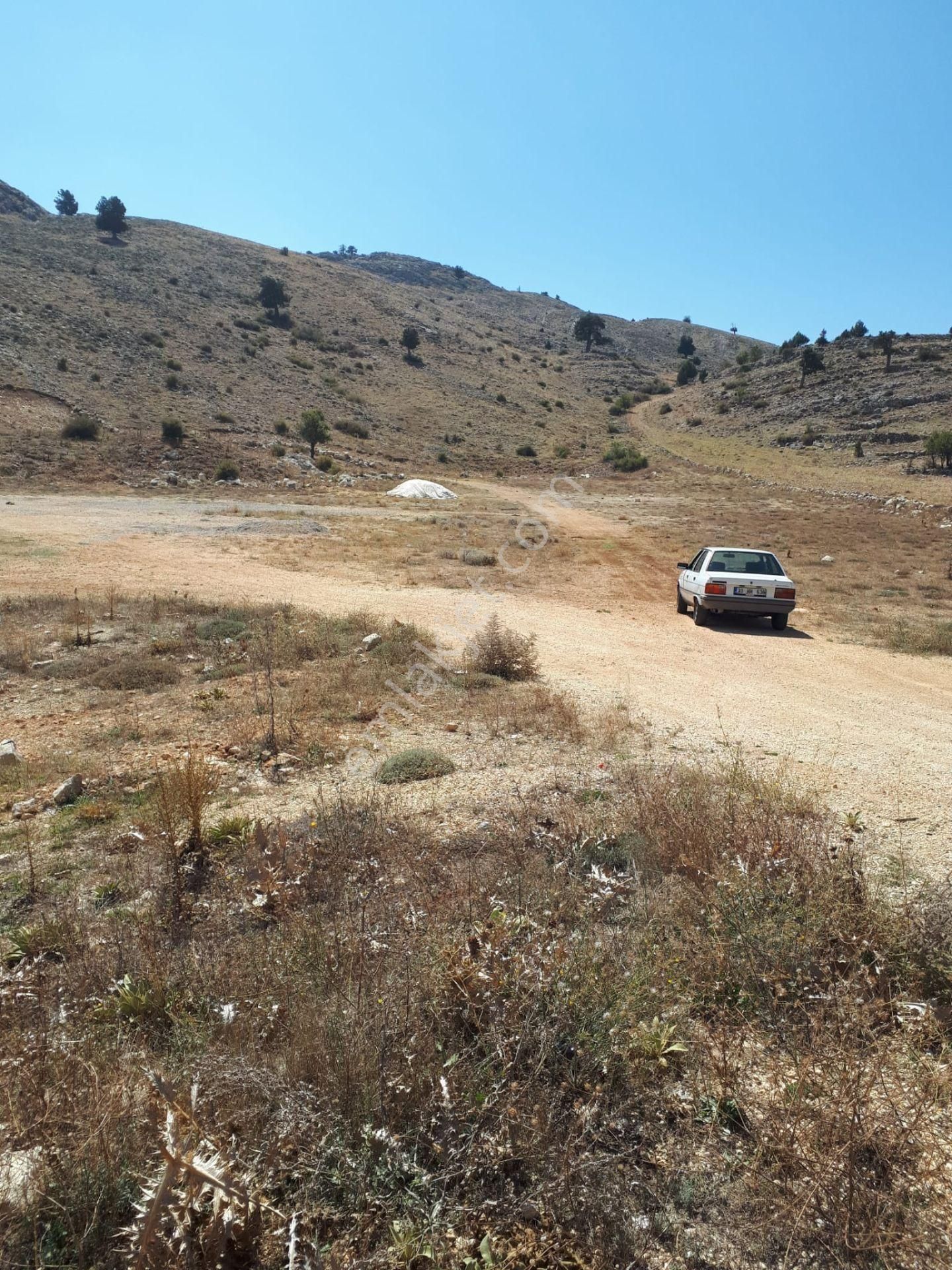 Silifke Mara Satılık Konut İmarlı  Mersin Silifke Mara Yaylasında Villa Arsası