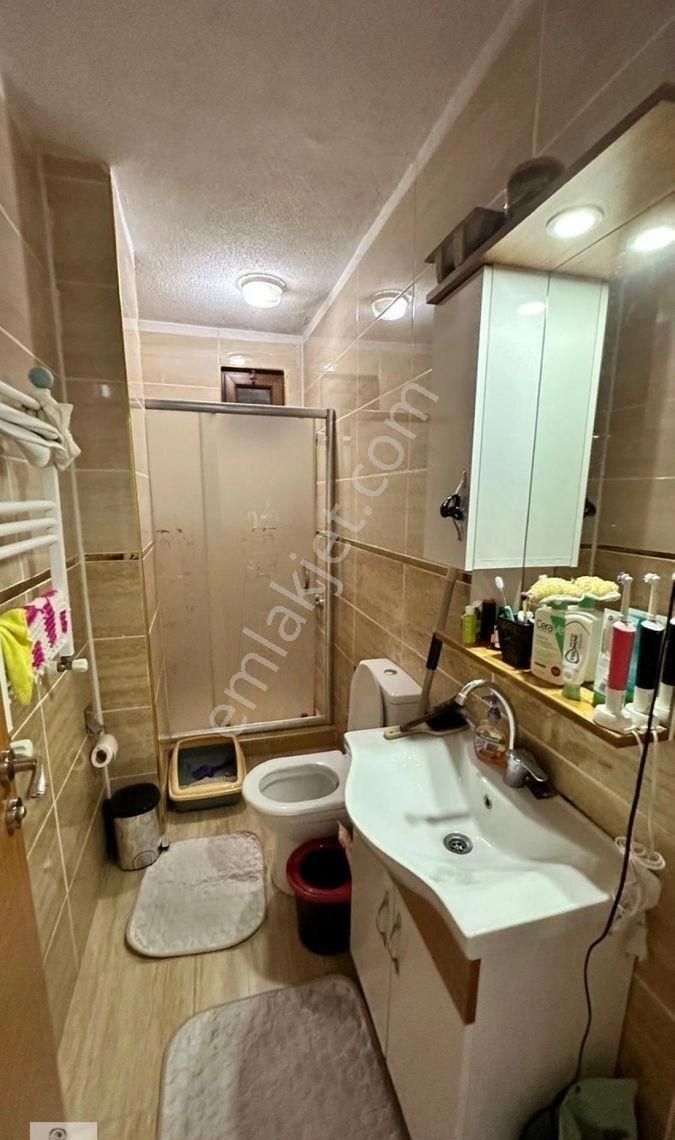 Eyüpsultan Güzeltepe Satılık Daire EYÜPSULTAN GÜZELTEPE MERKEZİ KONUM METRO 3 DK. 2 BALKONLU KREDİYE UYGUN 2+1 SATILIK FIRSAT DAİRE