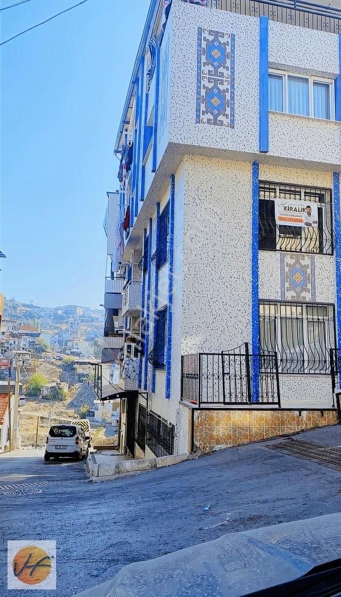 Karabağlar Şehitler Kiralık Daire Karabaglar Sehitler Mahalesınde Kiralık 2+1 95 M2