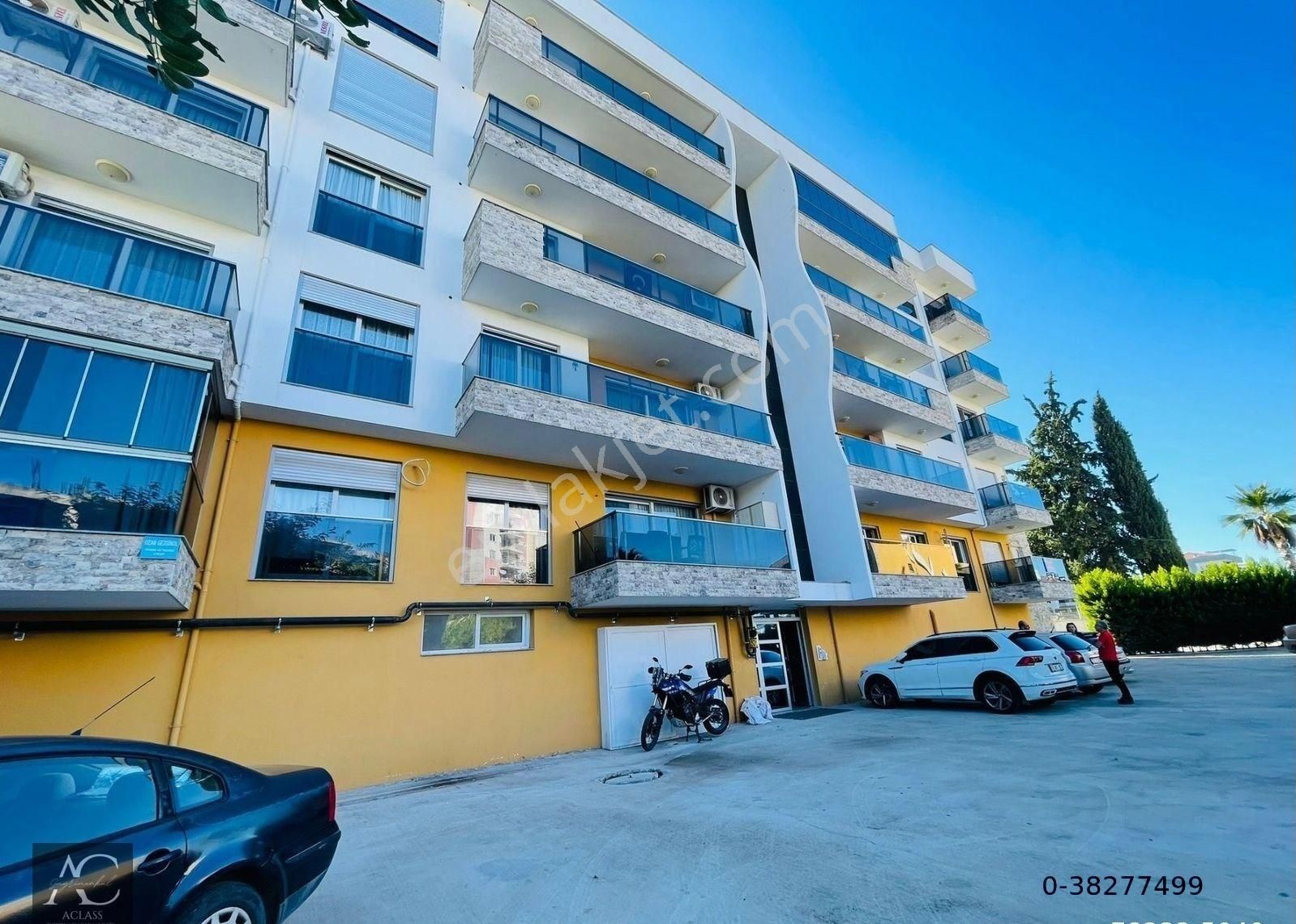 Kuşadası İkiçeşmelik Satılık Daire ŞEHRİN MERKEZINDE-GÜVENLİK-HAVUZ-OTOPARK-BAHÇE-DOĞALGAZLI-YENİ-MODERN&LÜX-FIRSAT DAİRE