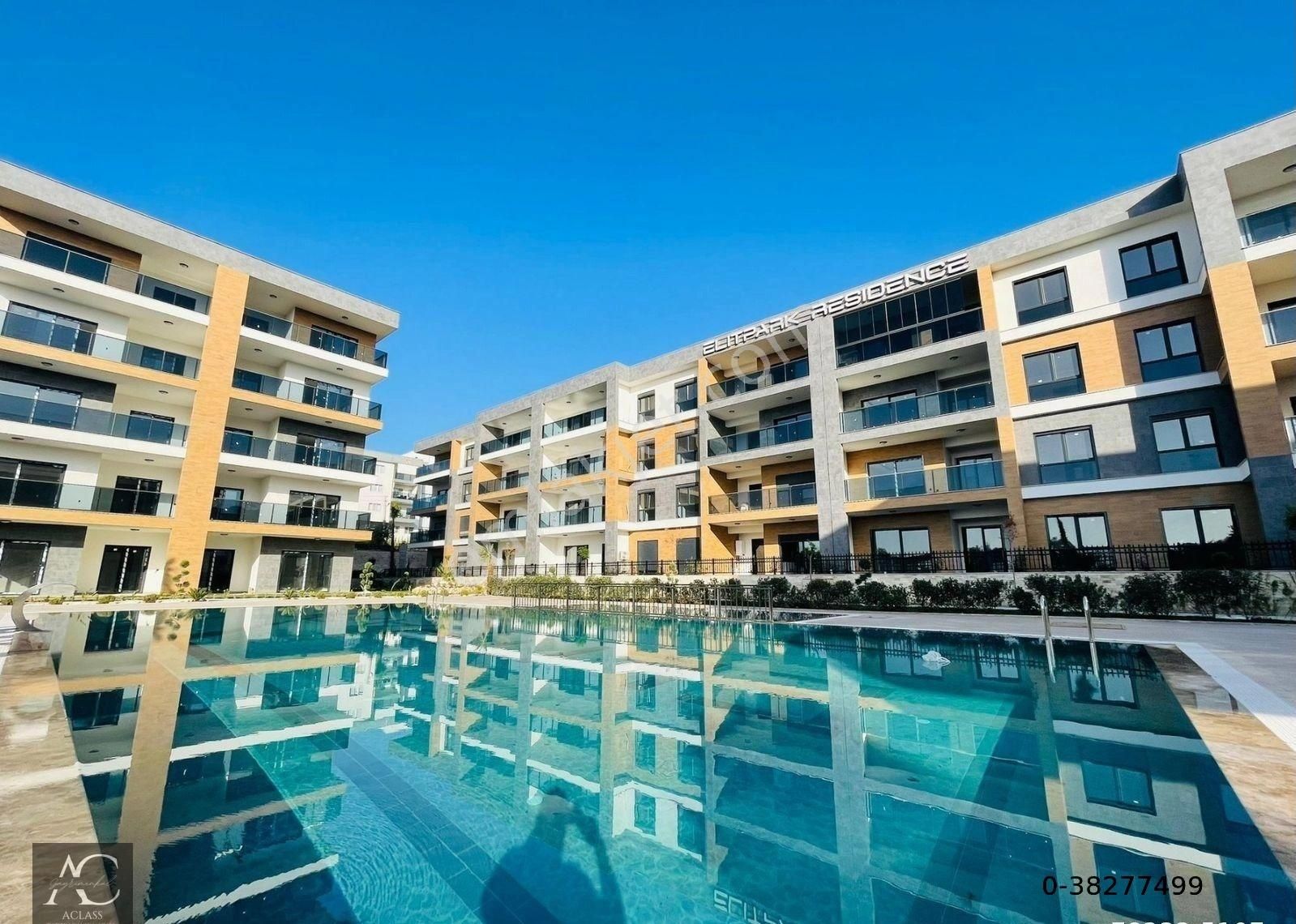 Kuşadası İkiçeşmelik Satılık Residence MERKEZİ KONUMLU-GÜVENLIK-HAVUZ-OTOPARK-BAHÇE-SOSYAL ALAN-YENİ-LÜX FIRSAT DAİRELER