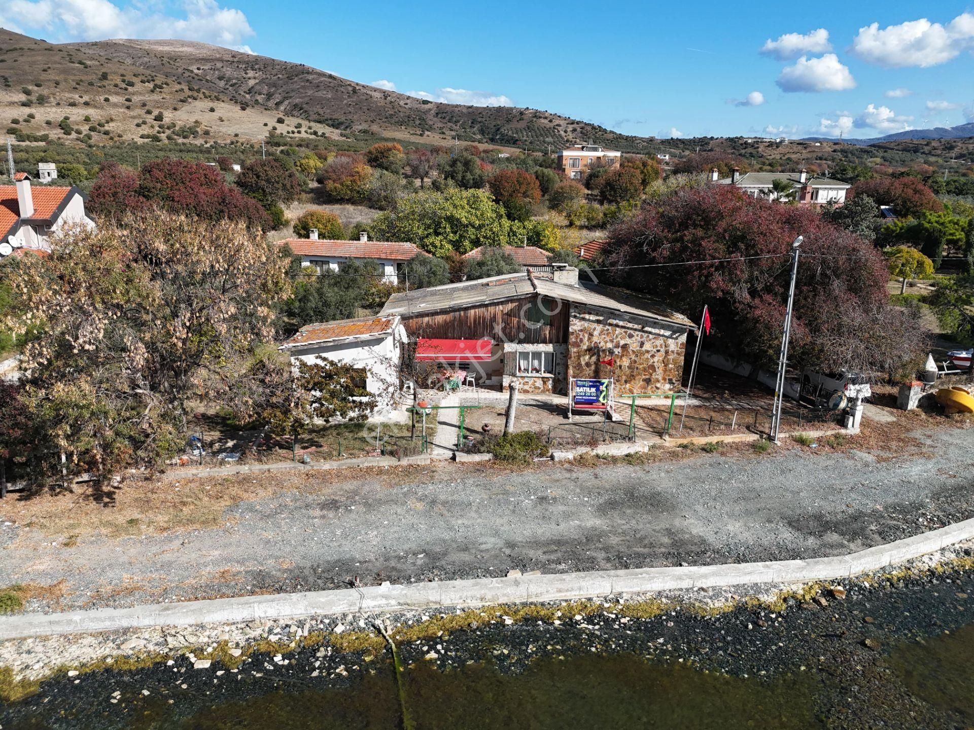 Erdek Paşalimanı Satılık Müstakil Ev  ERDEK PAŞALİMANI'NDA SATILIK MÜSTAKİL EV MÜŞTEMİLAT VE ARSA