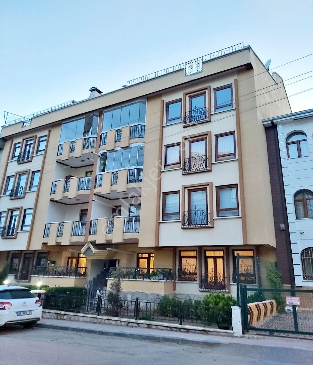 Yenimahalle Yunus Emre Satılık Daire  YENİMAHALLEDE 5+1 SATILIK DUBLEX DAİRE  