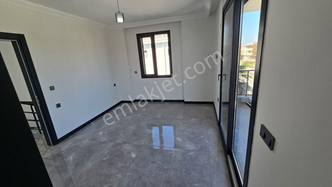 Didimde Plaja 800 Mt Mesafede Havuzlu Sitede Satılık Müstakil Villalar - Görsel 15