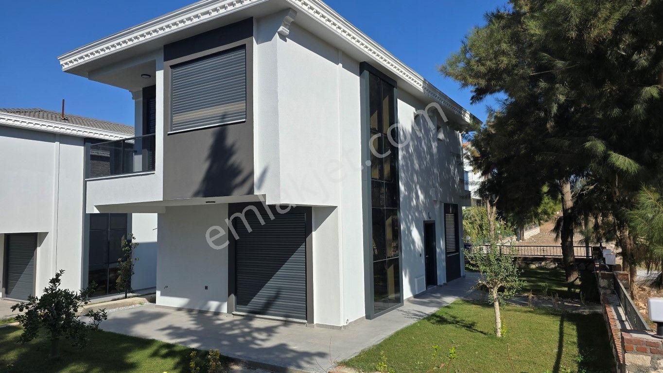 Didimde Plaja 800 Mt Mesafede Havuzlu Sitede Satılık Müstakil Villalar - Görsel 19