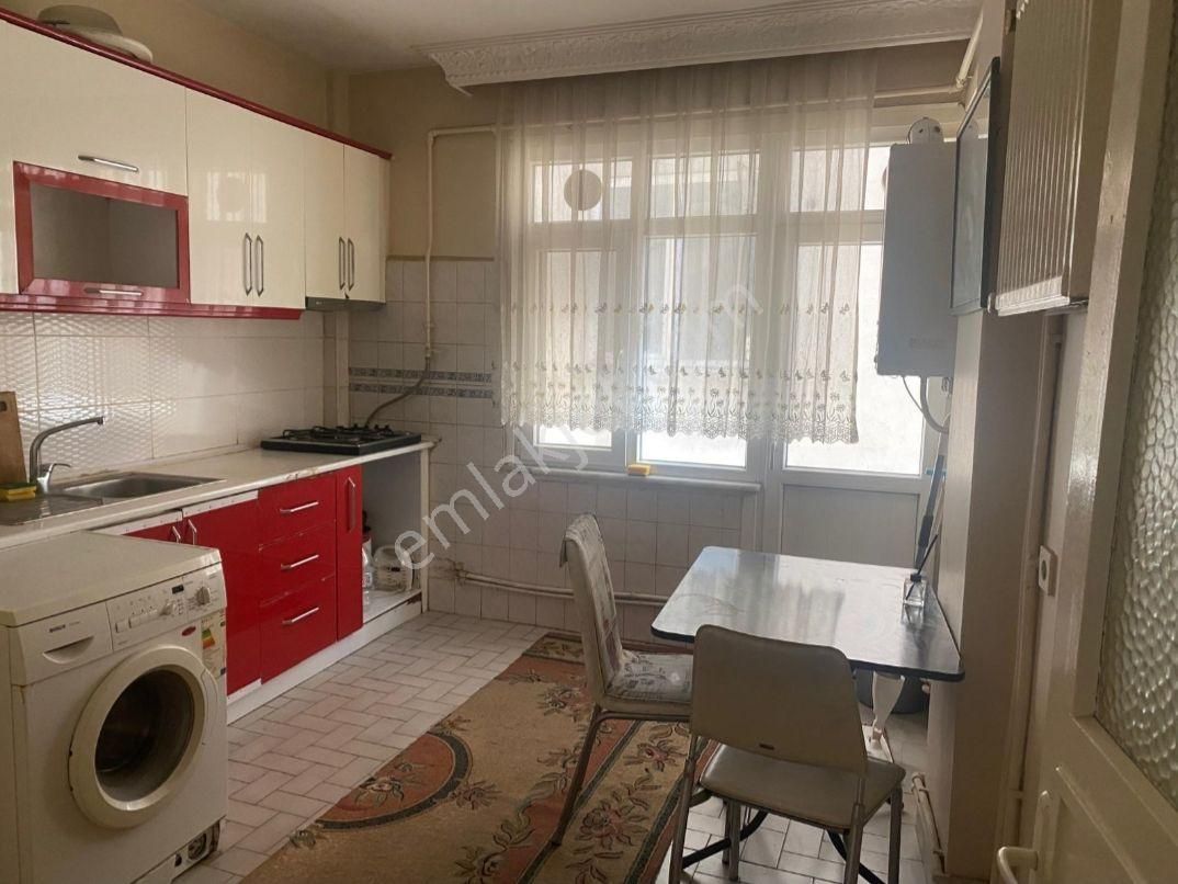 Bahçelievler Şirinevler Kiralık Daire S.EVKER MERKEZDE METROBÜSE 2DK.2+1 85m2 FULL EŞYALI ASANSÖRLÜ ARAKAT 3.KAT