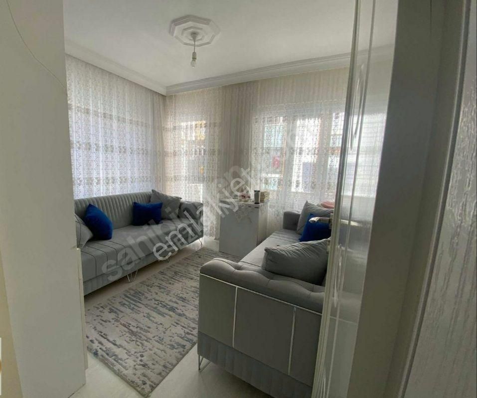 Gaziosmanpaşa Karadeniz Satılık Daire GAZİOSMANPAŞA KARADENİZ MAH.GENERAL ALDOGAN CAD.2+1 90M2 SATILIK DAİRE 