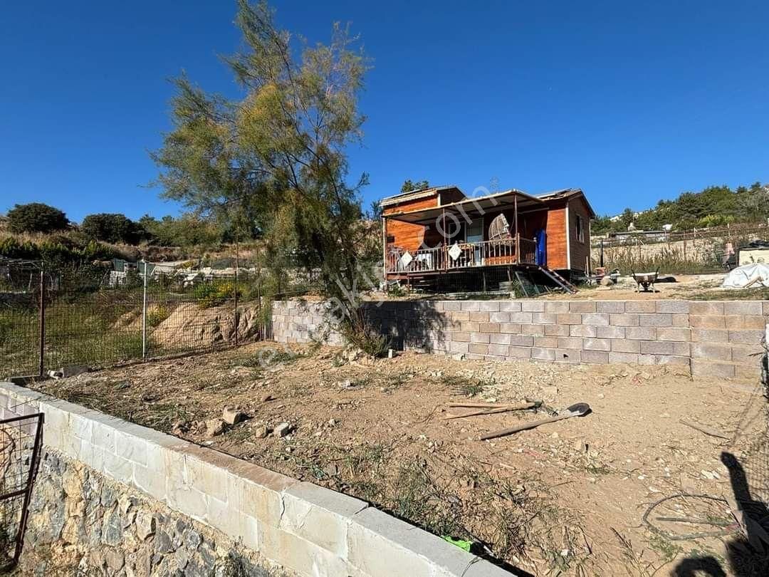 Kuşadası Yaylaköy Satılık Villa 1+1 EV 175m2 BAHÇE KULLANIM 