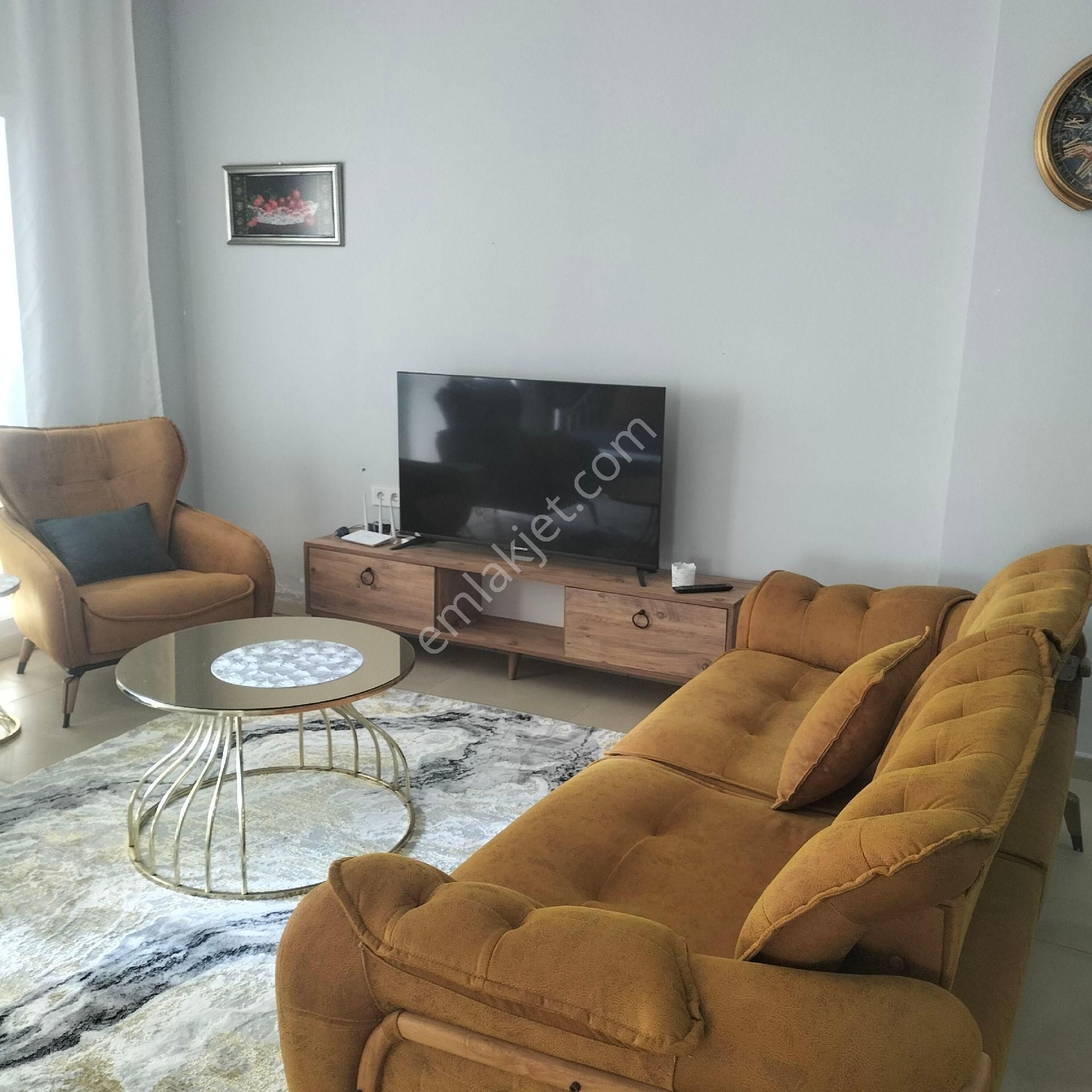 Erdemli Tömük Kiralık Daire 110 mtre genisliginde yüksek girsli ful sıfır eşyalı kiralik1+1