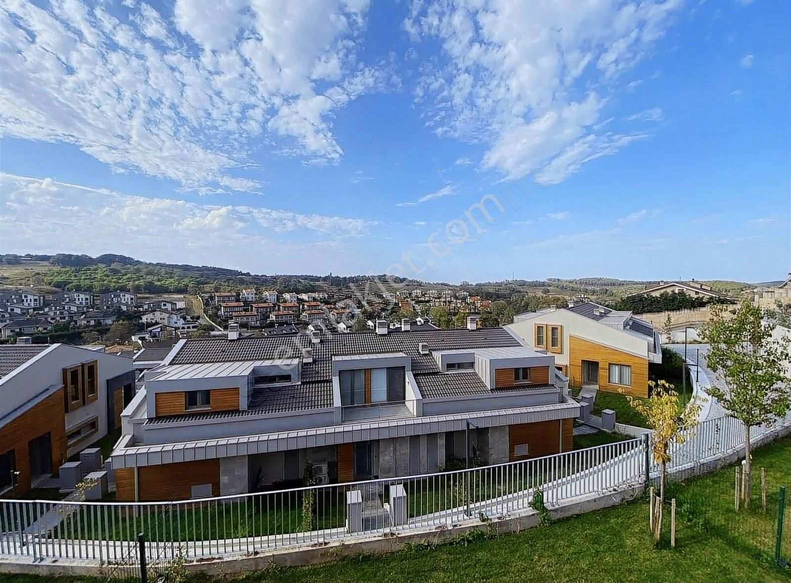 Sarıyer Uskumruköy Kiralık Villa USKUMRUKÖY DEKAR YENİ PROJE TAŞINMAYA HAZIR 4.5+1 KİRALIK VİLLA