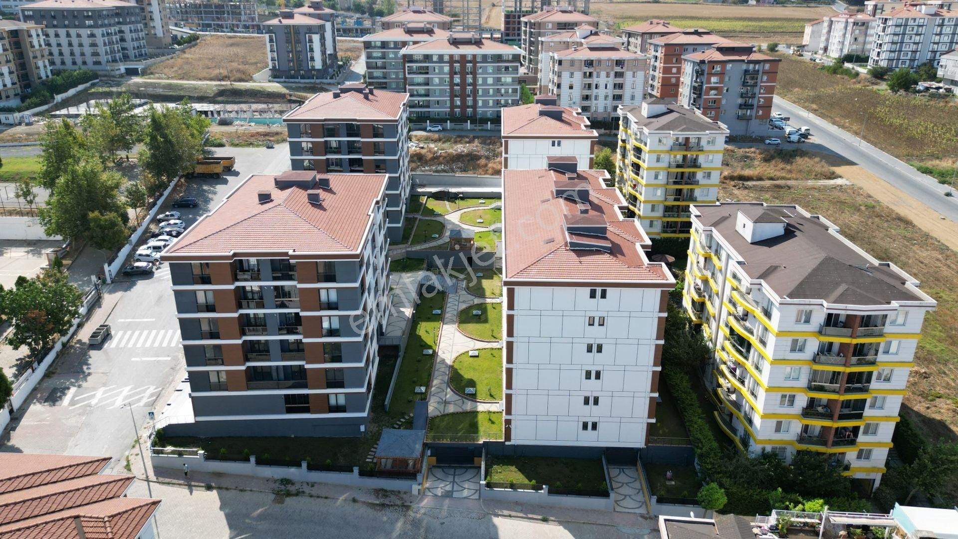 Silivri Yeni Satılık Daire  Silivri Yeni Mahallede Site İçinde 3+1 Satılık Sıfır Daire