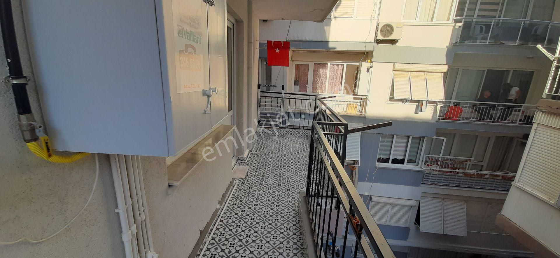 Yeşilyurt'ta 3+1 Üç Cepheli Aydınlık Full Yapılı Satılık Daire - Görsel 16