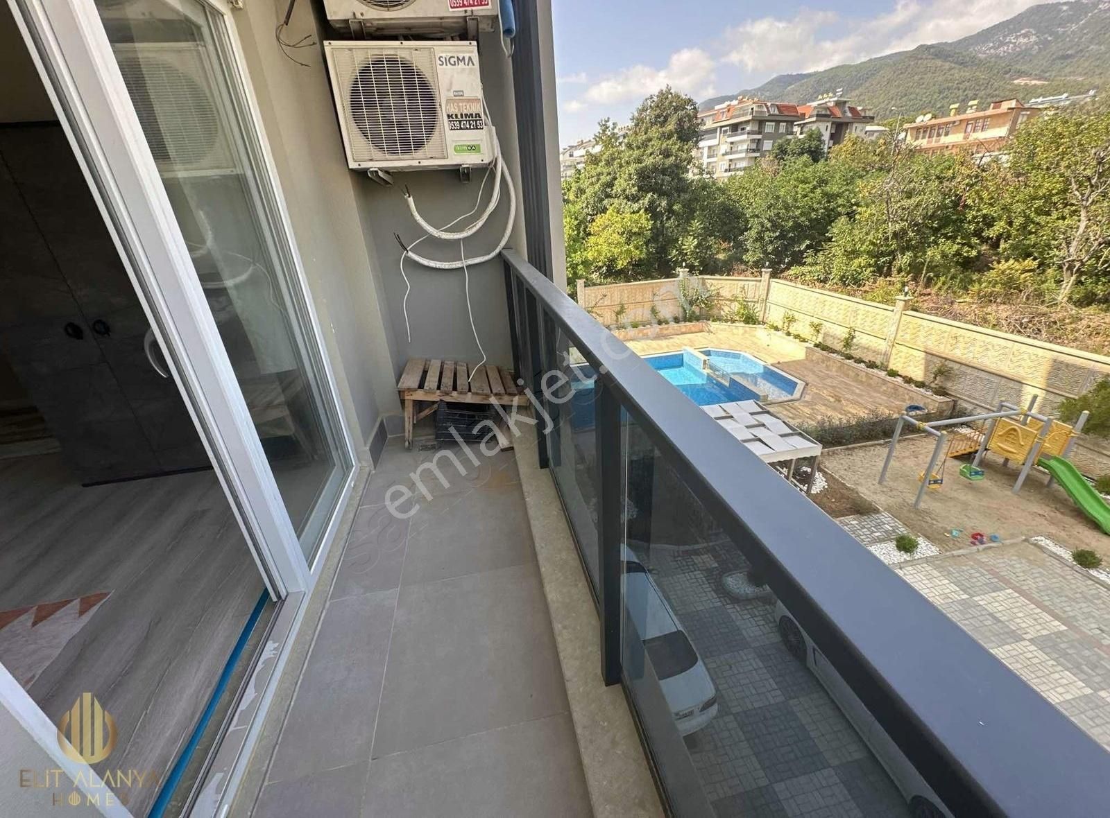 Alanya Oba Satılık Daire SATILIK 2+1 AYRI MUTFAK HAVUZLU AKTİVİTELİ 3CEPHELİ FIRSAT DAİRE