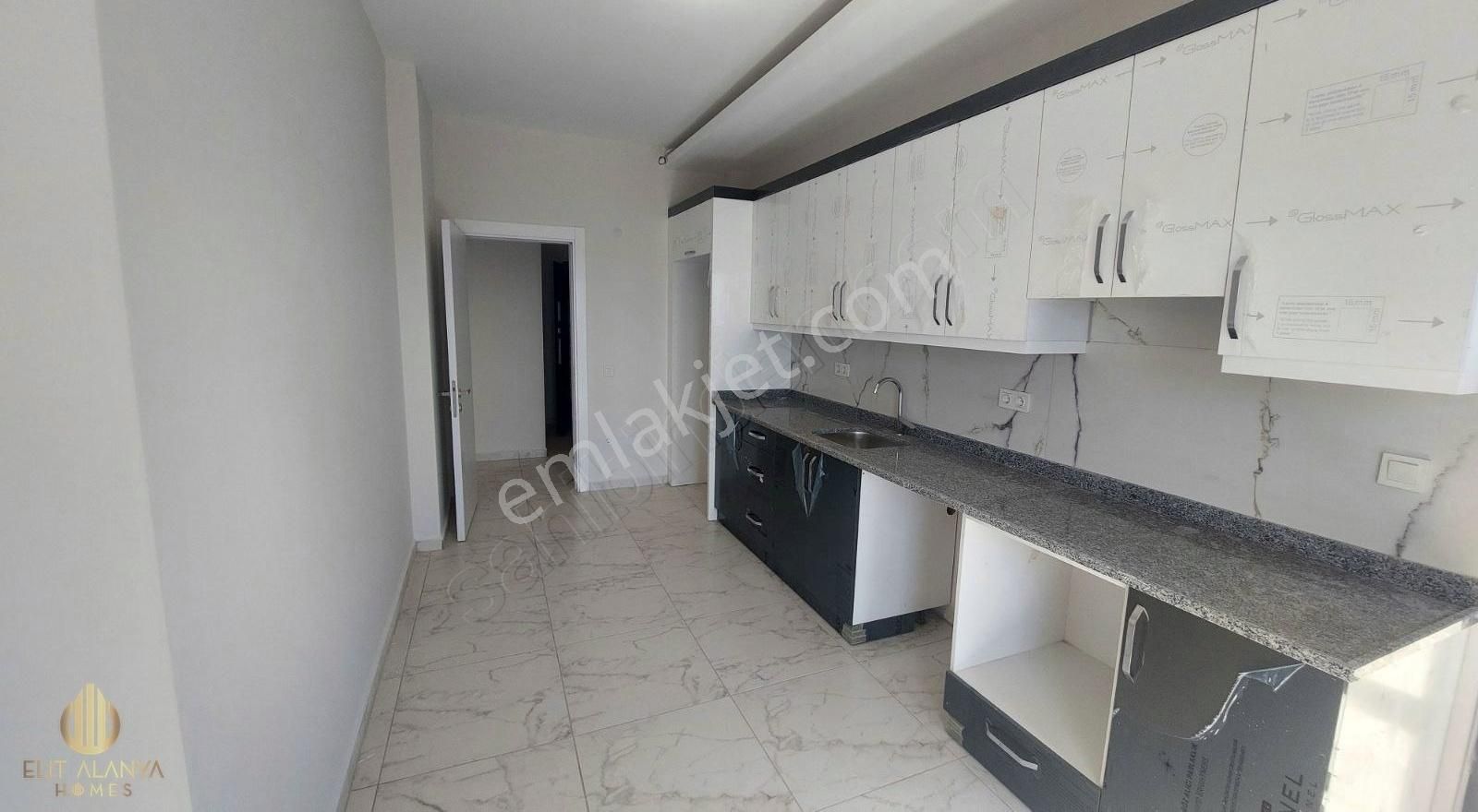 Alanya Çıplaklı Kiralık Daire DENİZ MANZARALI GÜNEY CEPHE 2+1 AYRI MUTFAK KİRALIK DAİRE