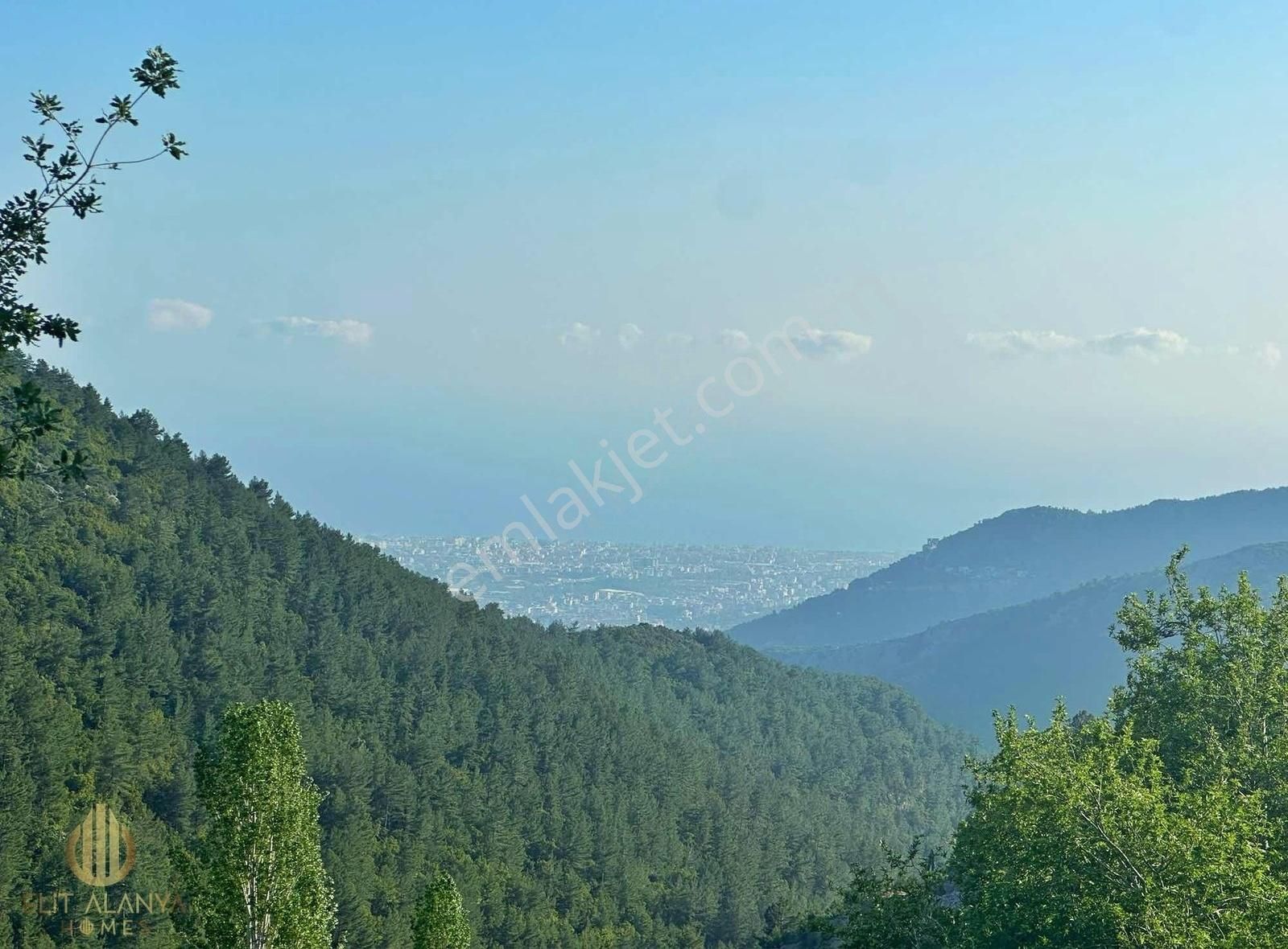 Alanya Bademağacı Satılık Tarla ALANYA BADEMAĞACI DENİZ, MANRAZARI ÖNÜ KAPANMAZ SATILIK TARLA