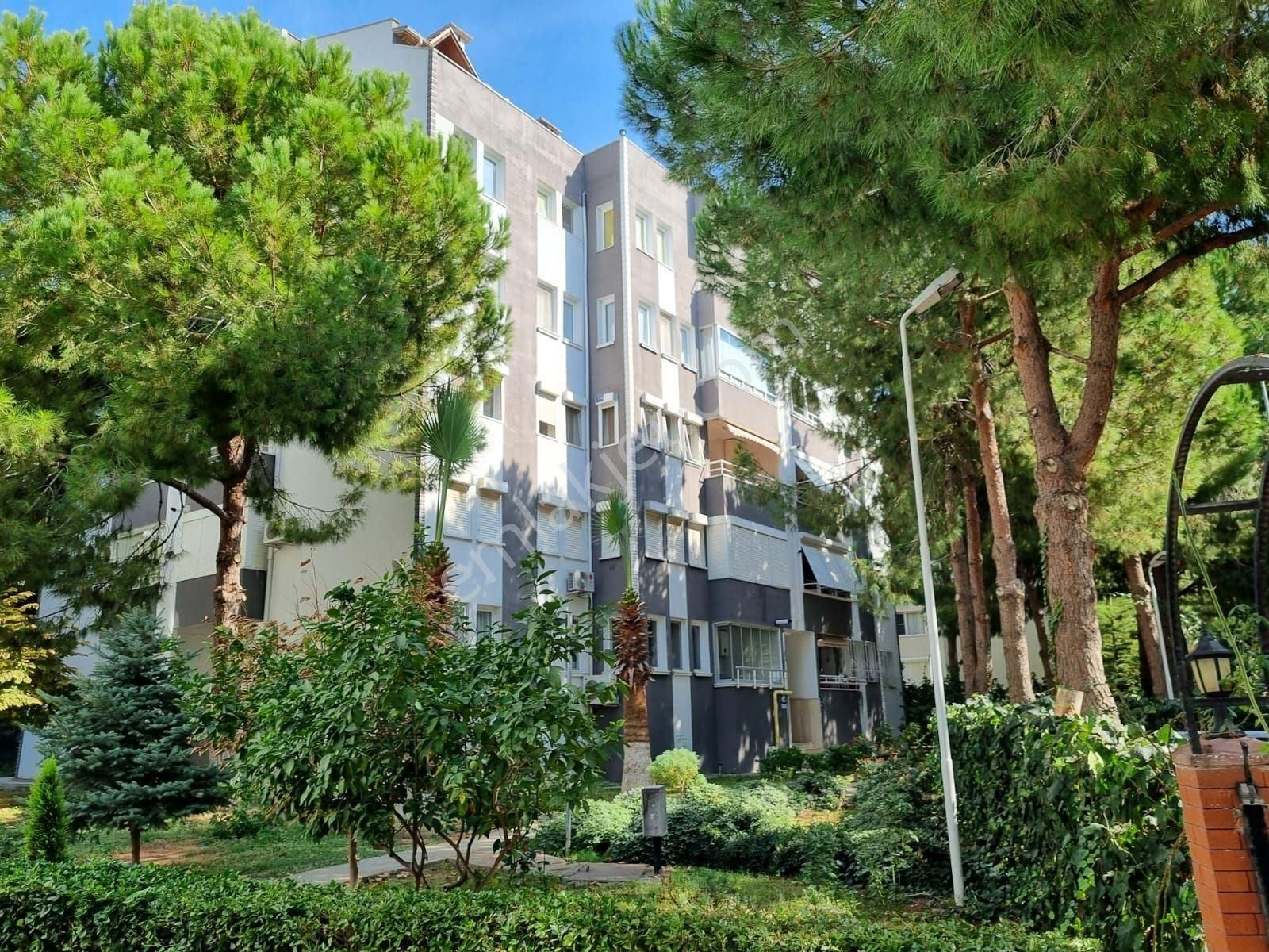 Kuşadası İkiçeşmelik Satılık Daire Kuşadası Satılık 3+1 Eşyalı Daire