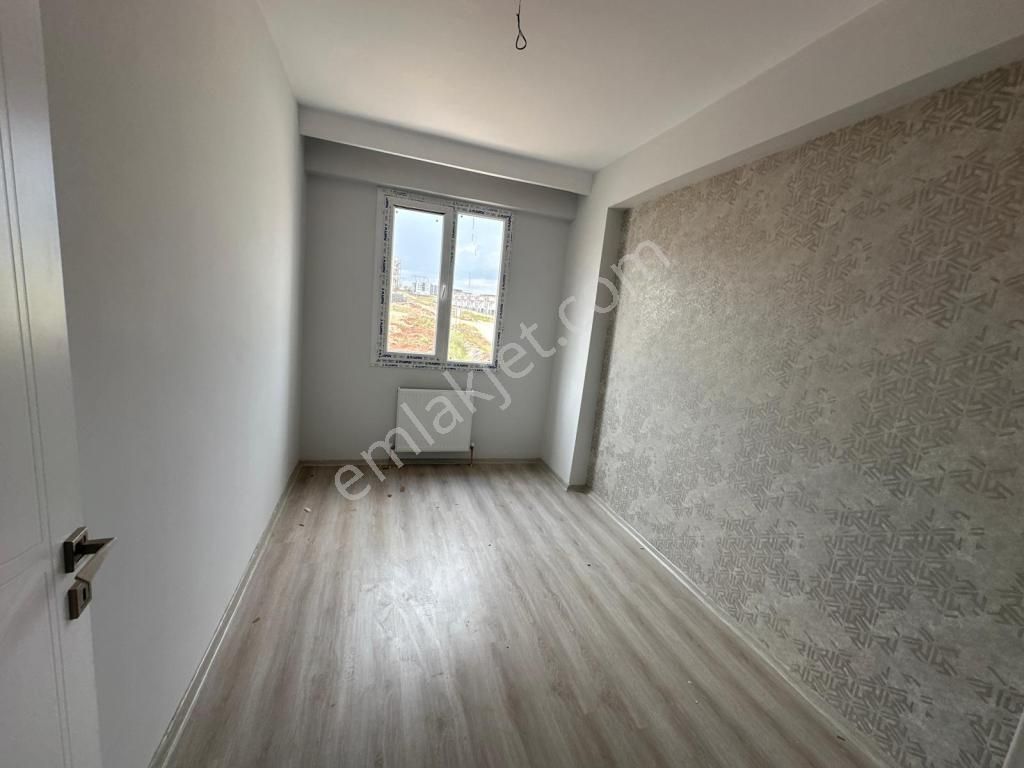 Yenişehir Dönümlü Satılık Daire  SİLVAN YOLU ÜZERİ 450 EVLERDE 2+1 SATILIK SIFIR DAİRE..!