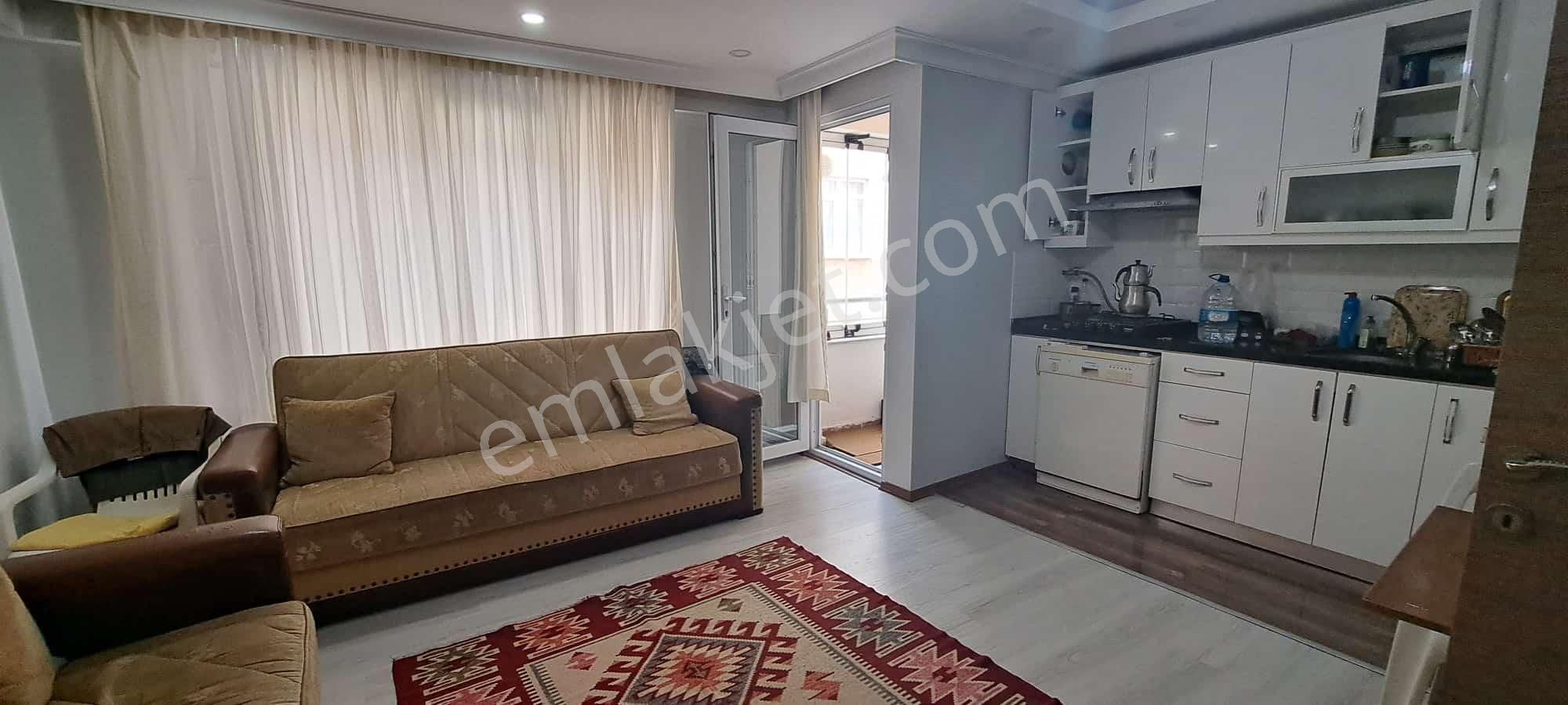 Zeytinburnu Seyitnizam Kiralık Daire  TOPRAK İNŞAAT...Cuma pazarında 5 yıllık binada 2+1!!!