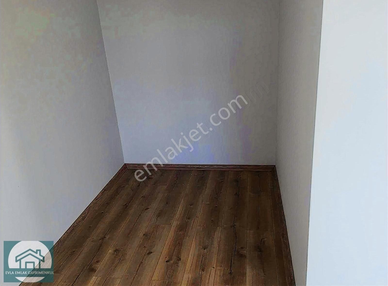 Uşak Merkez Fevzi Çakmak Satılık Daire UŞAK MERKEZ FEVZİ ÇAKMAK MAHALLESİNDE SATILIK DUBLEX 4+1 DAİRE