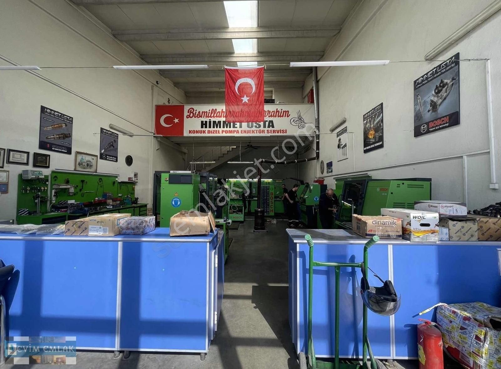 Selçuklu Horozluhan OSB Satılık Atölye KAMYON GARAJINDA BAKIMLI 100 m2 SATILIK DÜKKAN