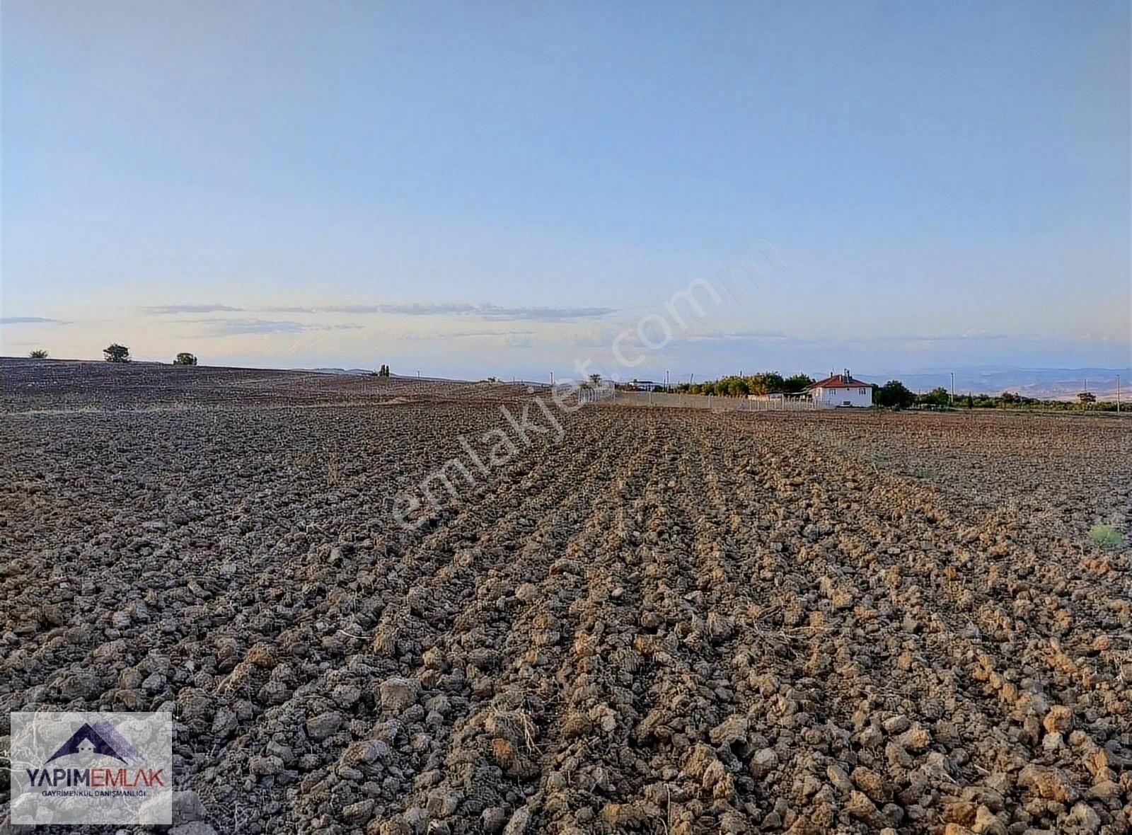 Elazığ Merkez Kavakpınar Köyü Satılık Tarla Yapım Emlaktan Keban Yolunda Kaçırılmayacak Yatırım Fırsatı