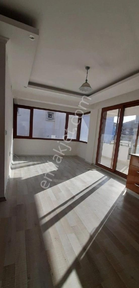 Foça Mustafa Kemal Atatürk Kiralık Daire Yenifoça Merkez Kiralık 2+1 Daire